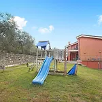 Apartament Belfast La Scuderia Marina dʼAndora