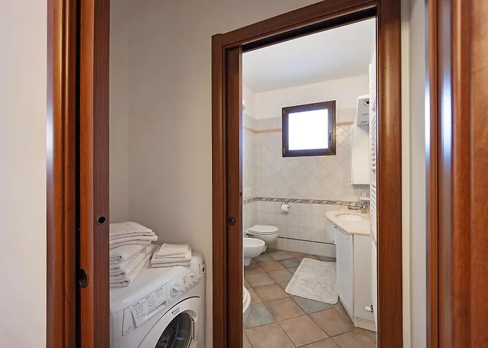 Belfast La Scuderia Marina dʼAndora